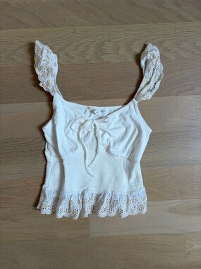 White summer going out top with ruffle sleeves